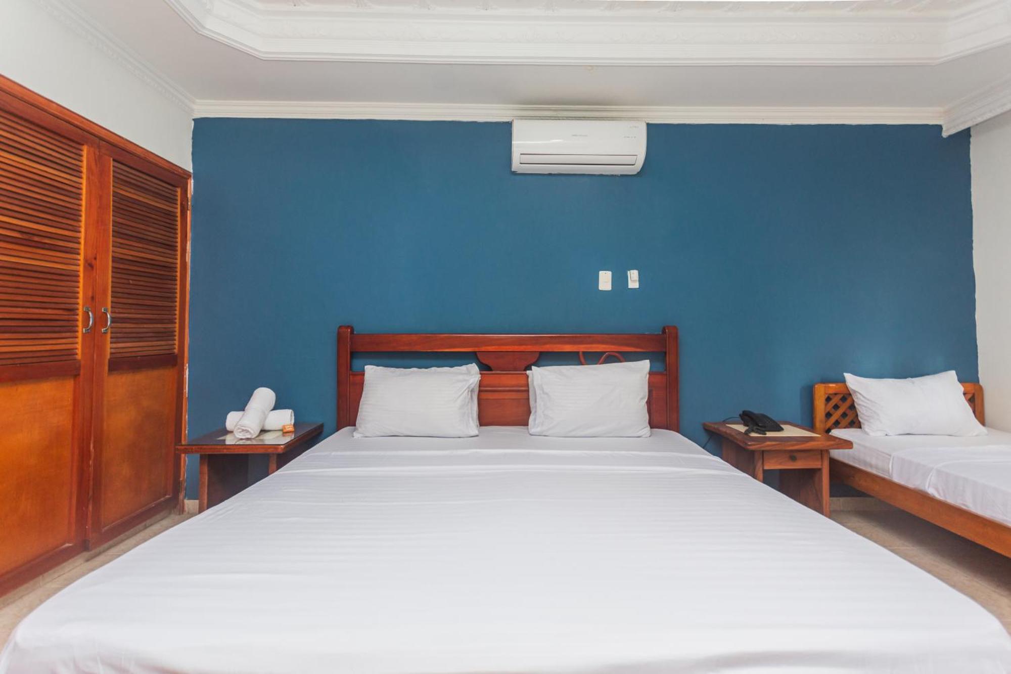 Hotel Baluarte Coast Cartagène Extérieur photo