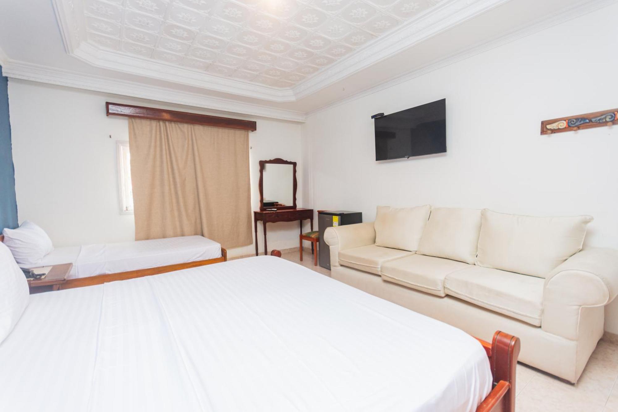 Hotel Baluarte Coast Cartagène Extérieur photo
