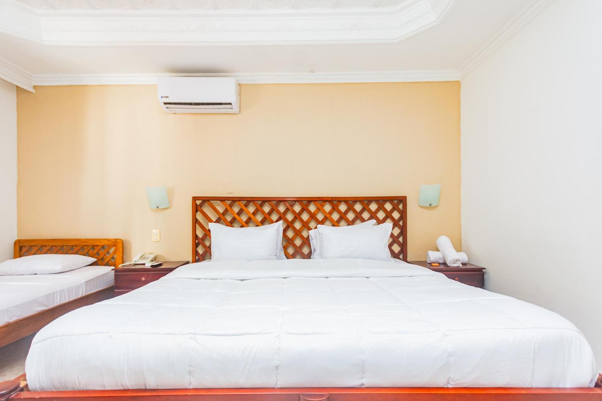 Hotel Baluarte Coast Cartagène Extérieur photo