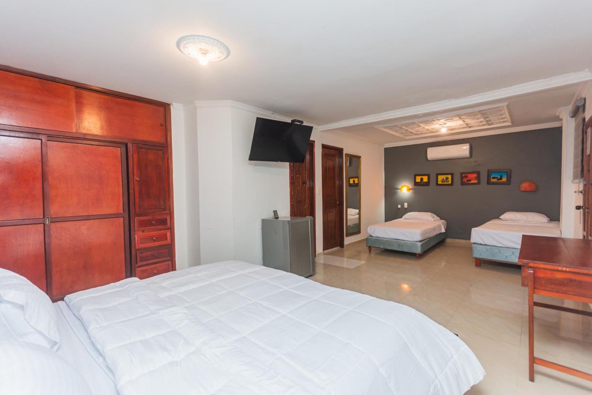 Hotel Baluarte Coast Cartagène Extérieur photo